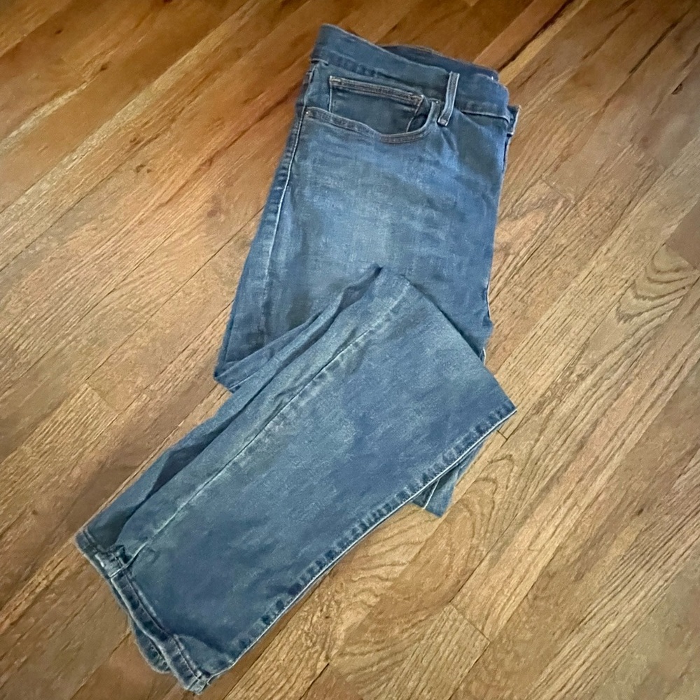 Womens Levi’s jeans